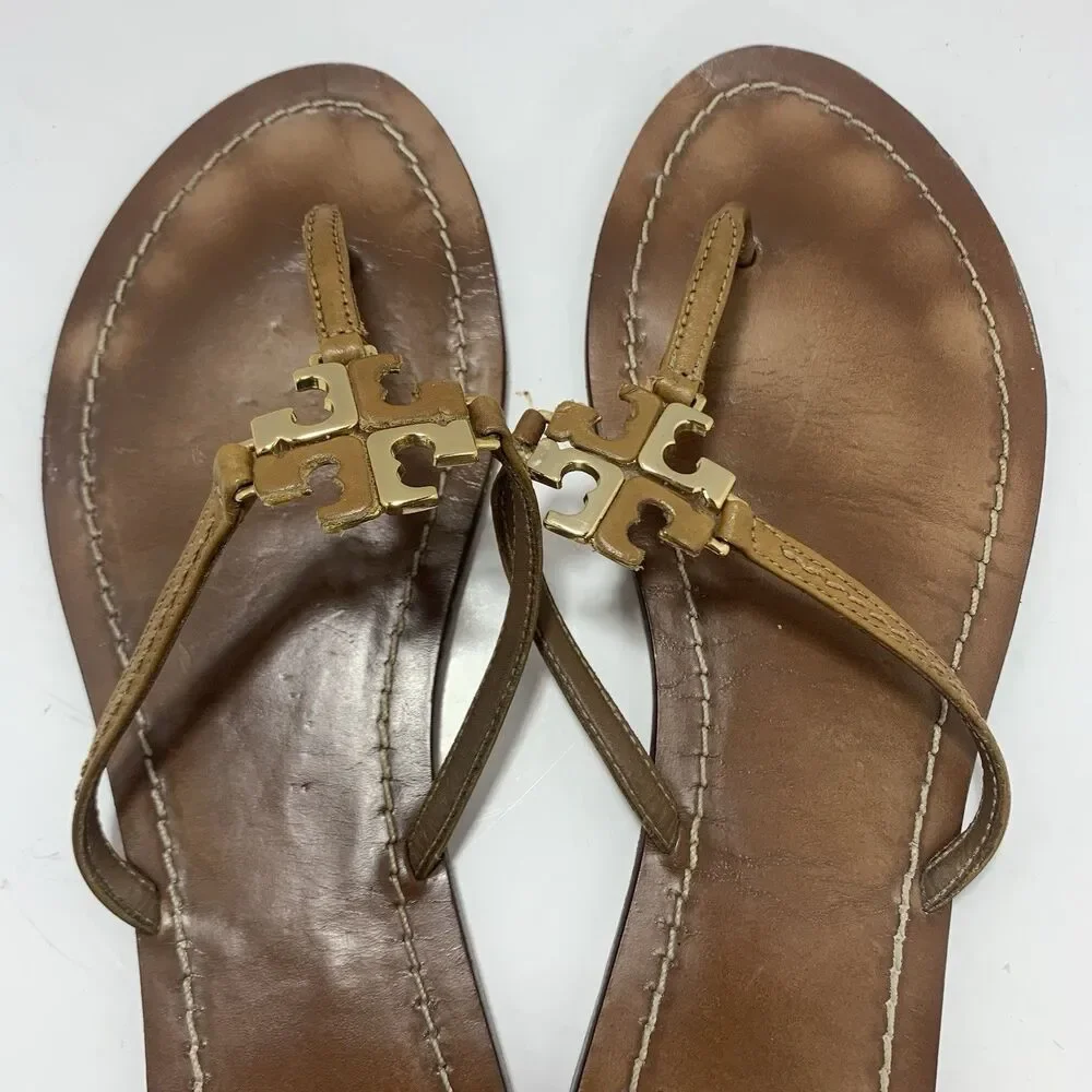 Tory Burch Golden Metal Logo T-Strap Leather Flat Sandals Size 9 Womens